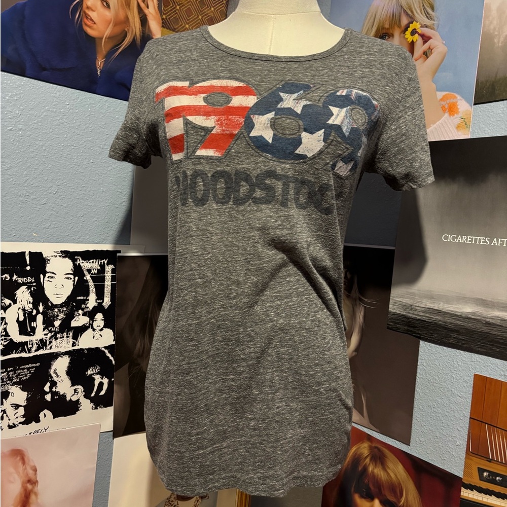 1969 woodstock tshirt